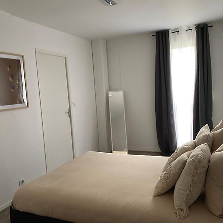 Maison Spacieuse Et Confortable 100M2 Avec Jardin Val-de-Reuil المظهر الخارجي الصورة