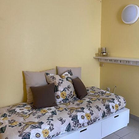 Maison Spacieuse Et Confortable 100M2 Avec Jardin Val-de-Reuil المظهر الخارجي الصورة